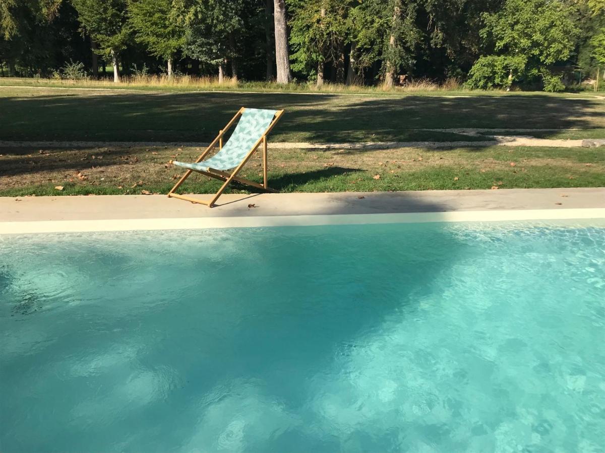 Domaine Du Plessis Bed & Breakfast Le Plessis-Luzarches Exterior foto